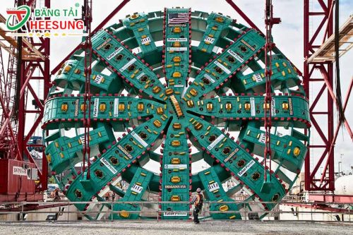 máy khoan đường hầm