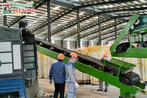 băng tải cao su trong ngành thức ăn chăn nuôi