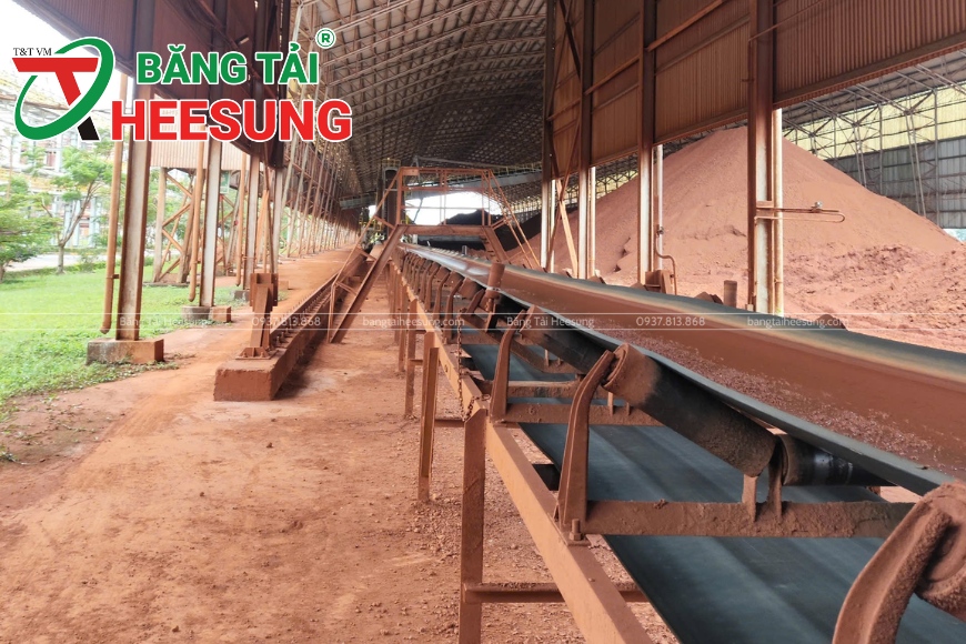 băng tải trong sản xuất gạch