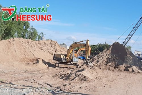 mỏ cát tại Bến Tre