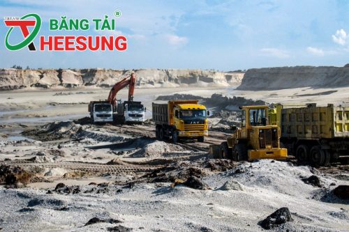 mỏ sắt Quý Xa và Thạch Khê