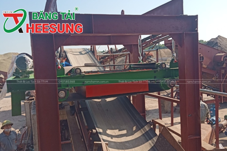 băng tải từ lọc sắt ngành rác