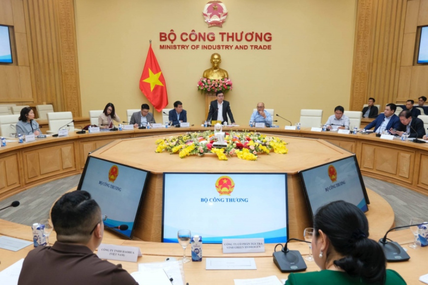 họp sửa dổi luật hóa chất