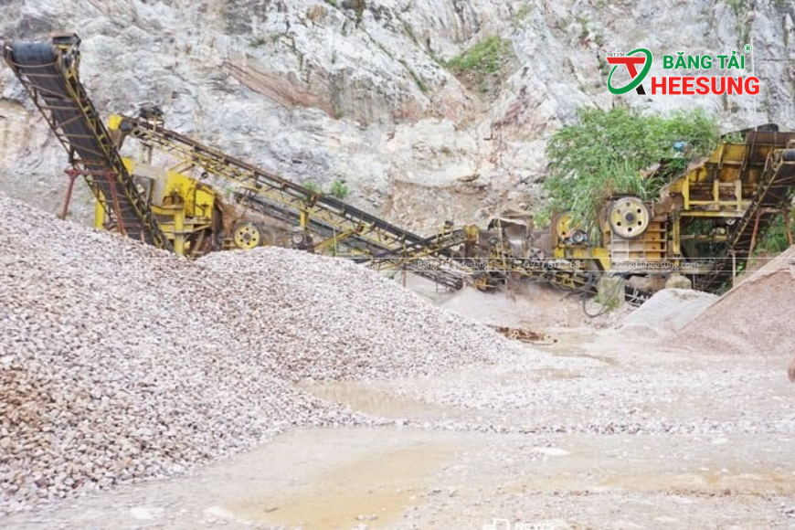 Lãnh đạo các mỏ than đã xây dựng kế hoạch và triển khai nhiều giải pháp để bảo đảm an toàn, phòng, chống sạt lở trong mùa mưa bão