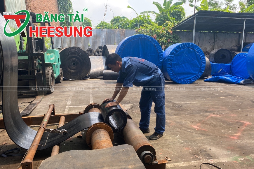 giá băng tải cao su Heesung so với các thương hiệu khác