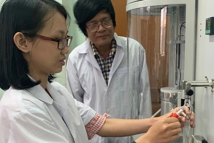 nghiên cứu tinh chế titan