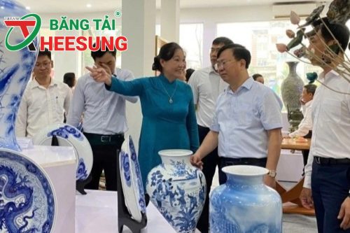 triển lãm gốm sứ