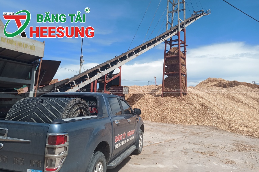 bán băng tải cao su gân V
