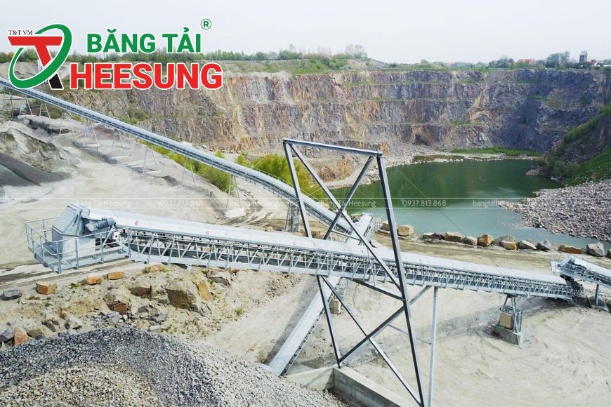 băng tải ngành khai thác khoáng sản