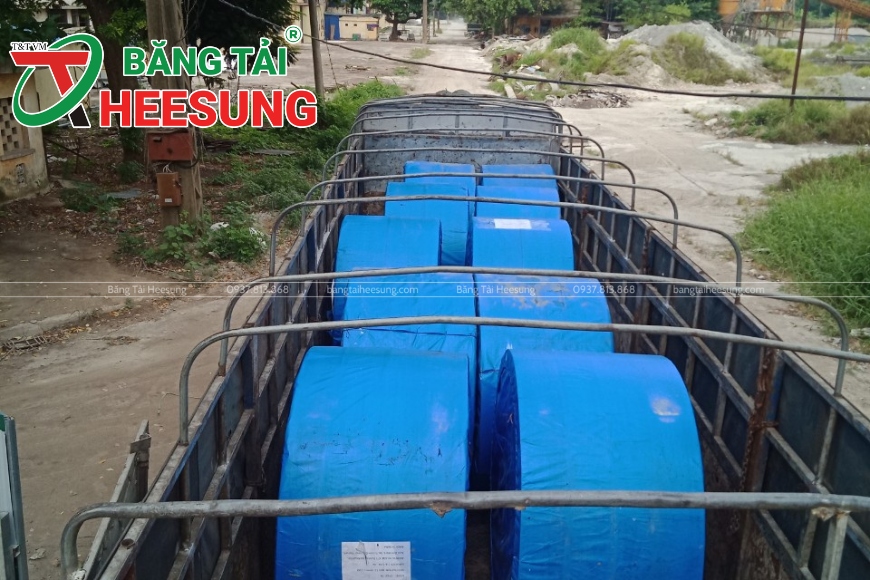 mua băng tải
