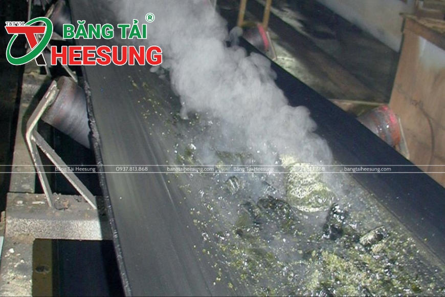 vật liệu ảnh hưởng đến tuổi thọ băng tải