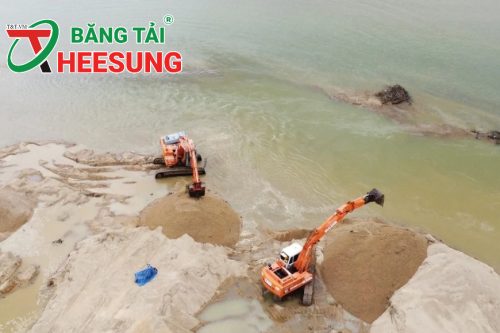 Ủy quyền cấp phép khai thác cát