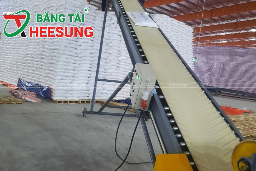 băng tải cao su màu trắng